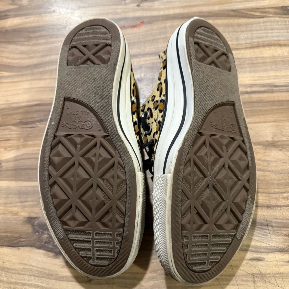 Converse Leopard Print Low Top Sneakers - Black & Tan - Picture 6 of 6